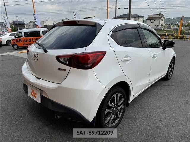 Mazda DEMIO 2015-03 7357564-14