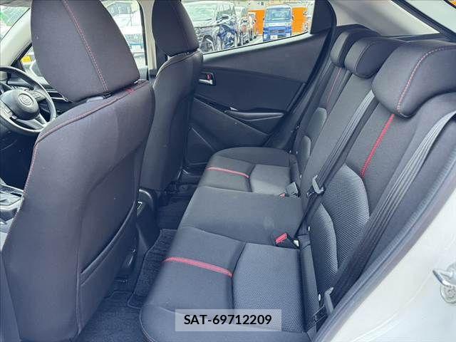Mazda DEMIO 2015-03 7357564-18