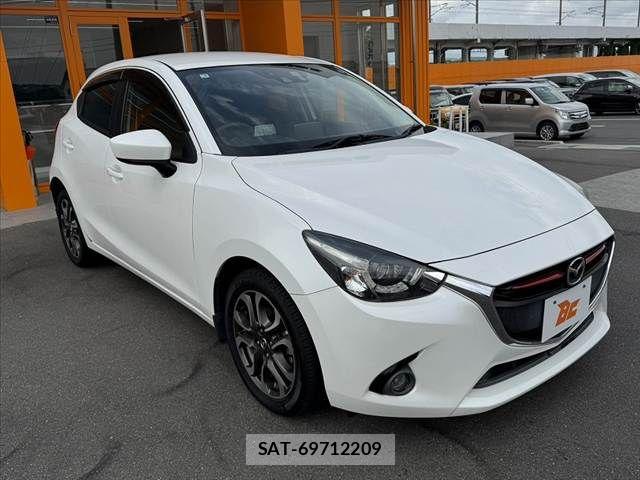 Mazda DEMIO 2015-03 7357564-7