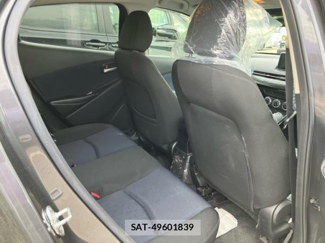 Mazda DEMIO 2015-07 7357568-14
