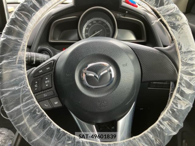 Mazda DEMIO 2015-07 7357568-17