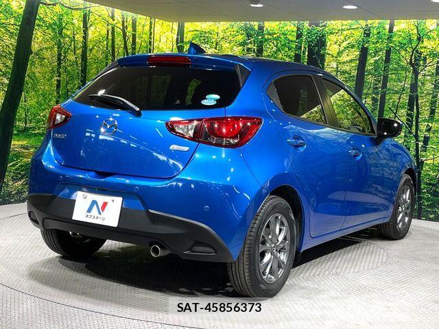 Mazda DEMIO 2018-01 7357563-16
