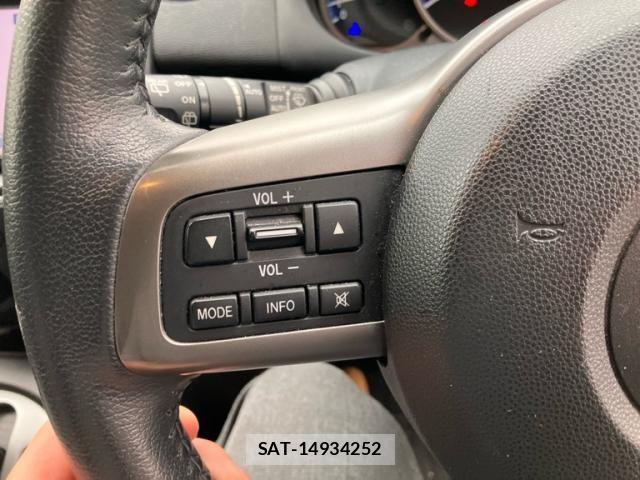 Mazda DEMIO 2013-02 7357569-16
