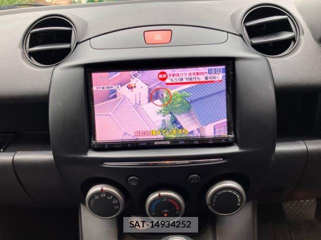 Mazda DEMIO 2013-02 7357569-22
