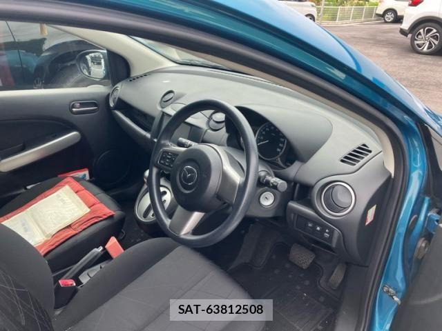 Mazda DEMIO 2011-07 7357567-11