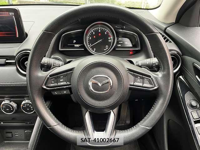 Mazda DEMIO 2018-09 7357560-4