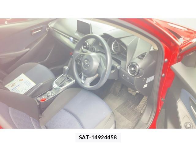 Mazda DEMIO 2014-12 7357566-12
