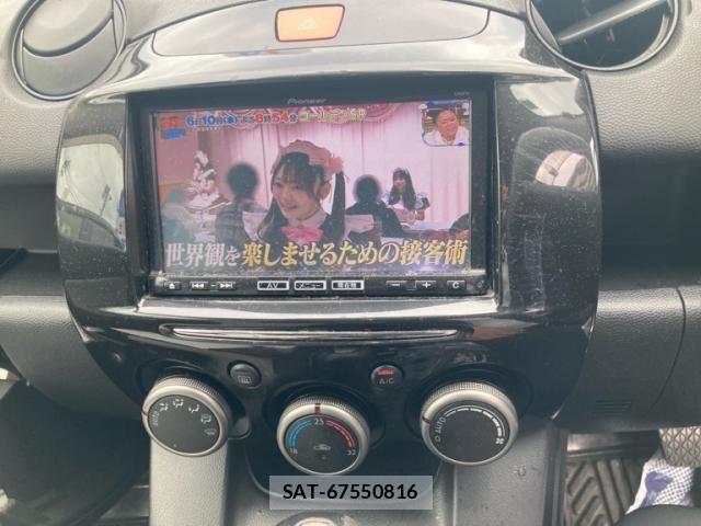 Mazda DEMIO 2013-12 7357572-17