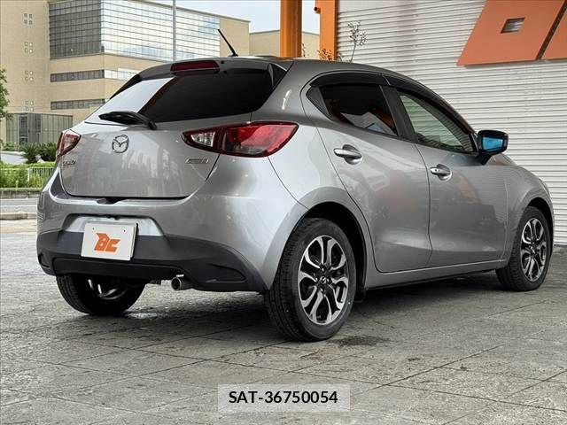 Mazda DEMIO 2015-09 7357565-12