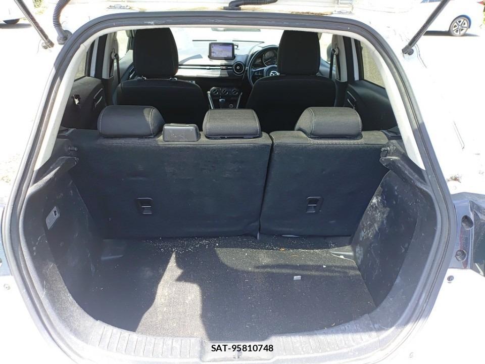 Mazda DEMIO 2019-05 7344863-13