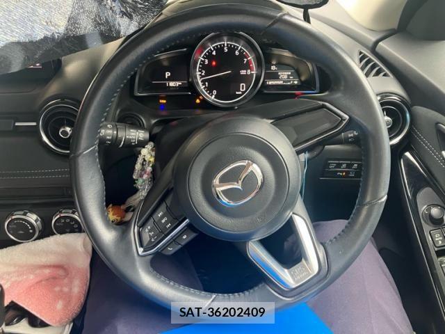 Mazda DEMIO 2018-09 7391963-19