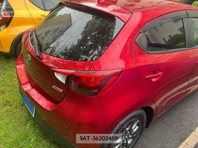 Mazda DEMIO 2018-09 7391963-4