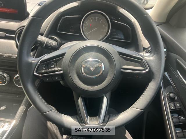 Mazda DEMIO 2018-05 7391969-12
