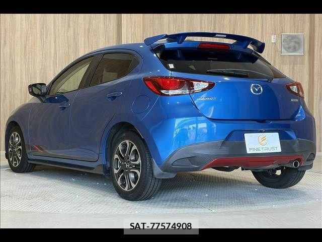 Mazda DEMIO 2015-11 7391974-21