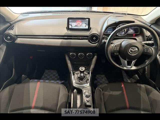 Mazda DEMIO 2015-11 7391974-2