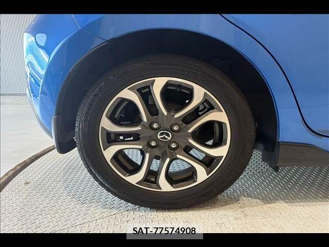 Mazda DEMIO 2015-11 7391974-29