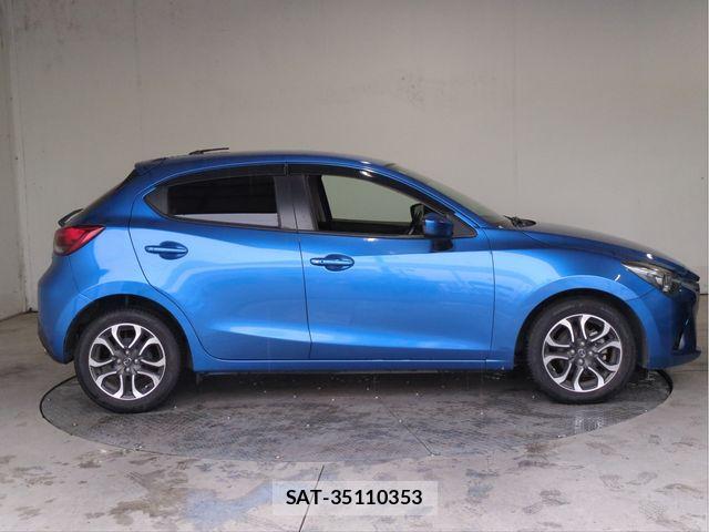 Mazda DEMIO 2015-08 7391987-18