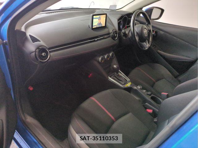 Mazda DEMIO 2015-08 7391987-2