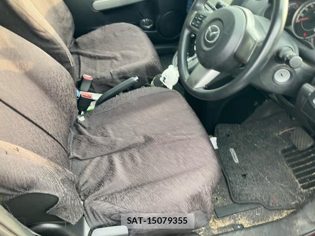 Mazda DEMIO 2011-08 7391983-10