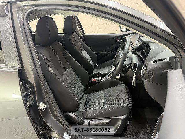 Mazda DEMIO 2018-03 7391971-4