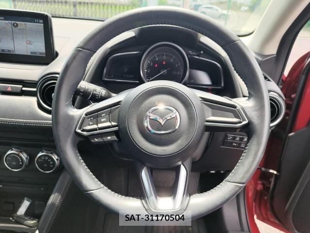 Mazda DEMIO 2018-04 7454028-19
