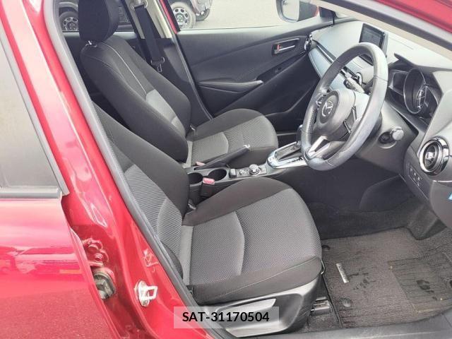 Mazda DEMIO 2018-04 7454028-20