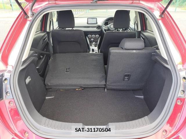Mazda DEMIO 2018-04 7454028-25