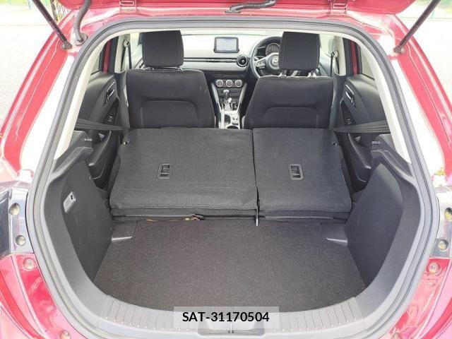 Mazda DEMIO 2018-04 7454028-26
