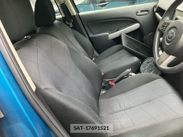 Mazda DEMIO 2013-08 7454053-12