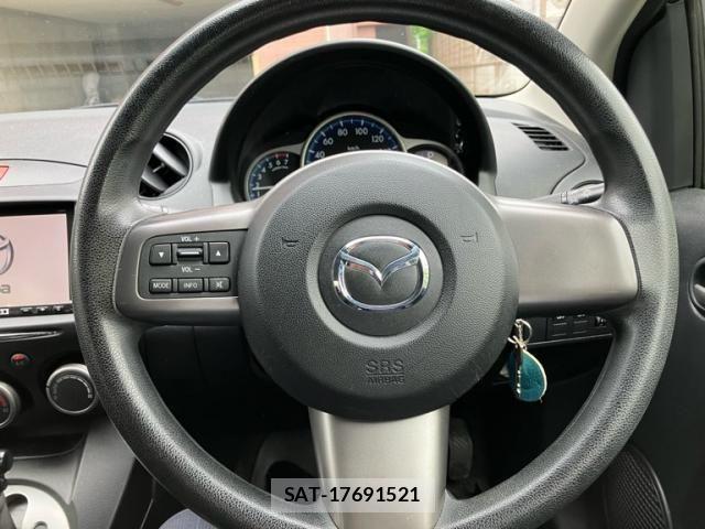 Mazda DEMIO 2013-08 7454053-15