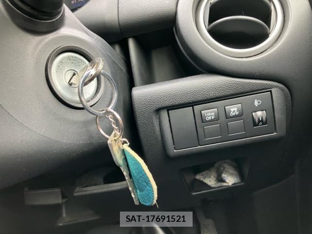 Mazda DEMIO 2013-08 7454053-18