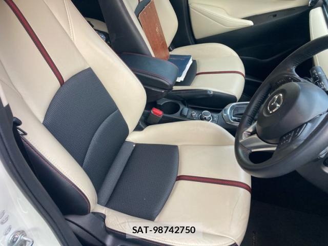 Mazda DEMIO 2014-12 7454045-9