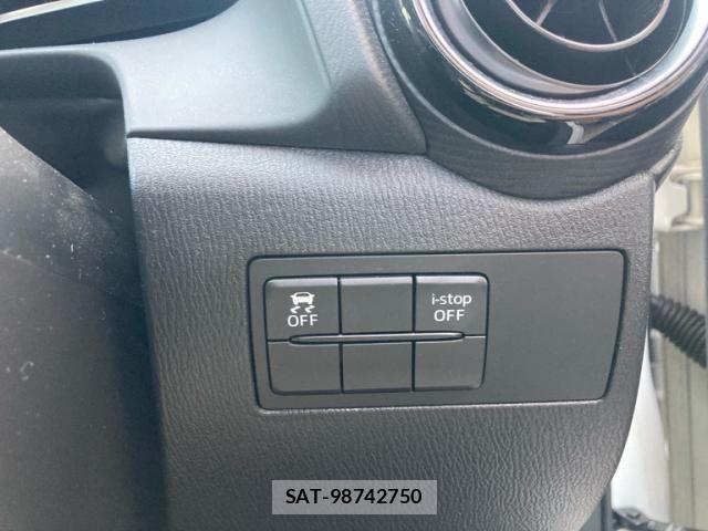 Mazda DEMIO 2014-12 7454045-16