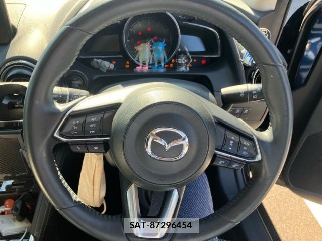 Mazda DEMIO 2018-06 7454036-13