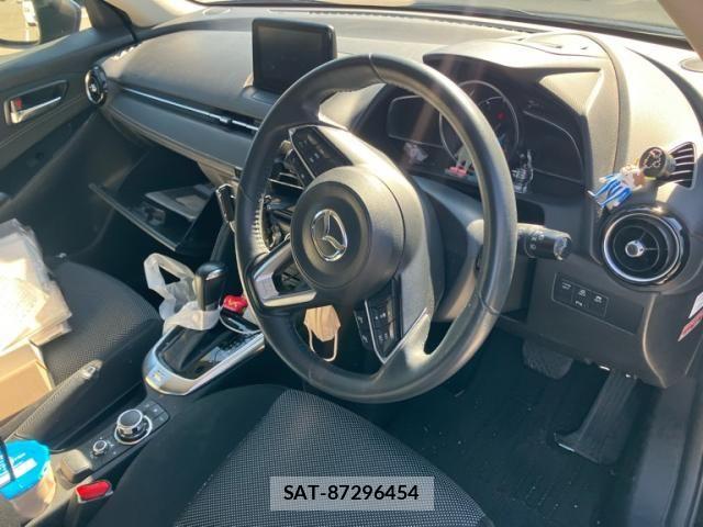 Mazda DEMIO 2018-06 7454036-8
