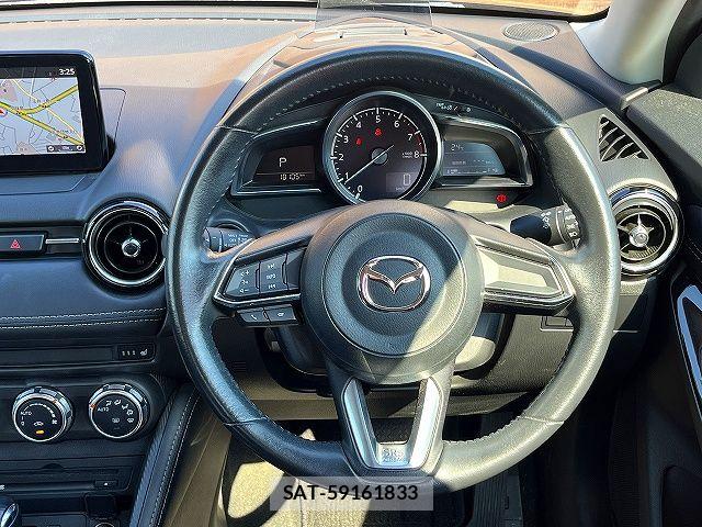 Mazda DEMIO 2018-11 7454026-13