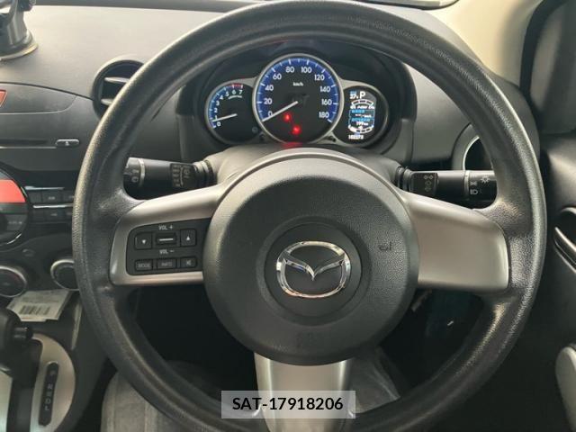 Mazda DEMIO 2012-07 7454050-17
