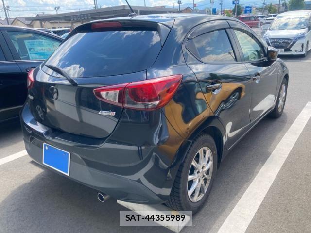 Mazda DEMIO 2015-01 7454046-8