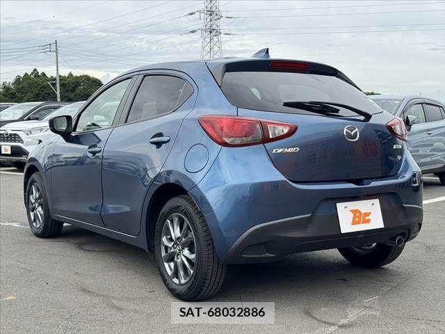 Mazda DEMIO 2017-06 7454032-12
