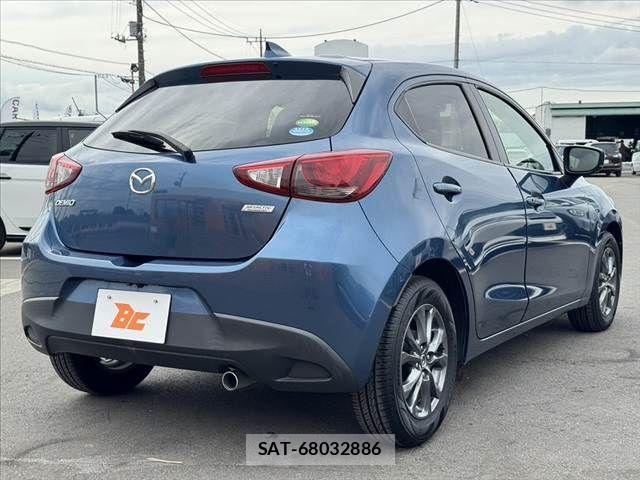 Mazda DEMIO 2017-06 7454032-14