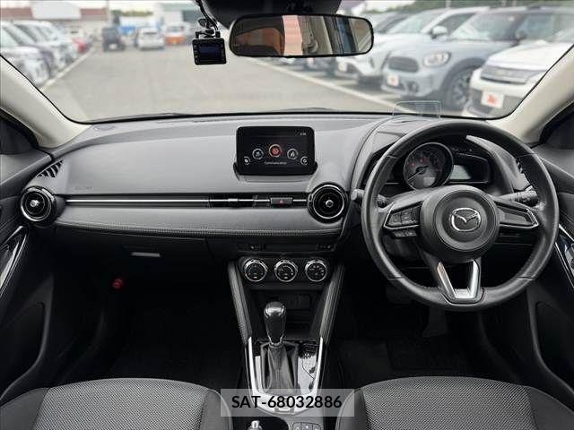 Mazda DEMIO 2017-06 7454032-1