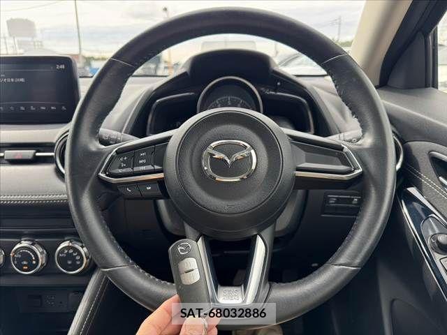 Mazda DEMIO 2017-06 7454032-6