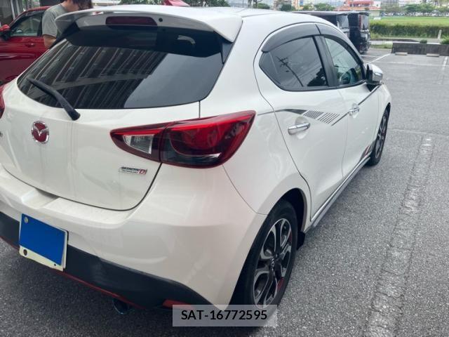 Mazda DEMIO 2015-09 7454044-3