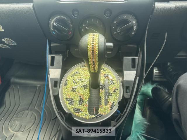Mazda DEMIO 2013-10 7454051-17