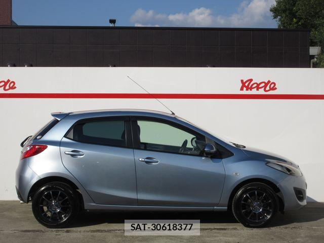 Mazda DEMIO 2012-11 7454052-7