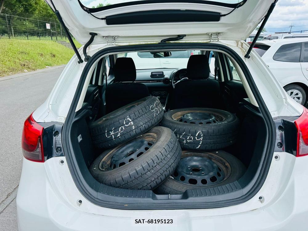 Mazda DEMIO 2019 7335632-24