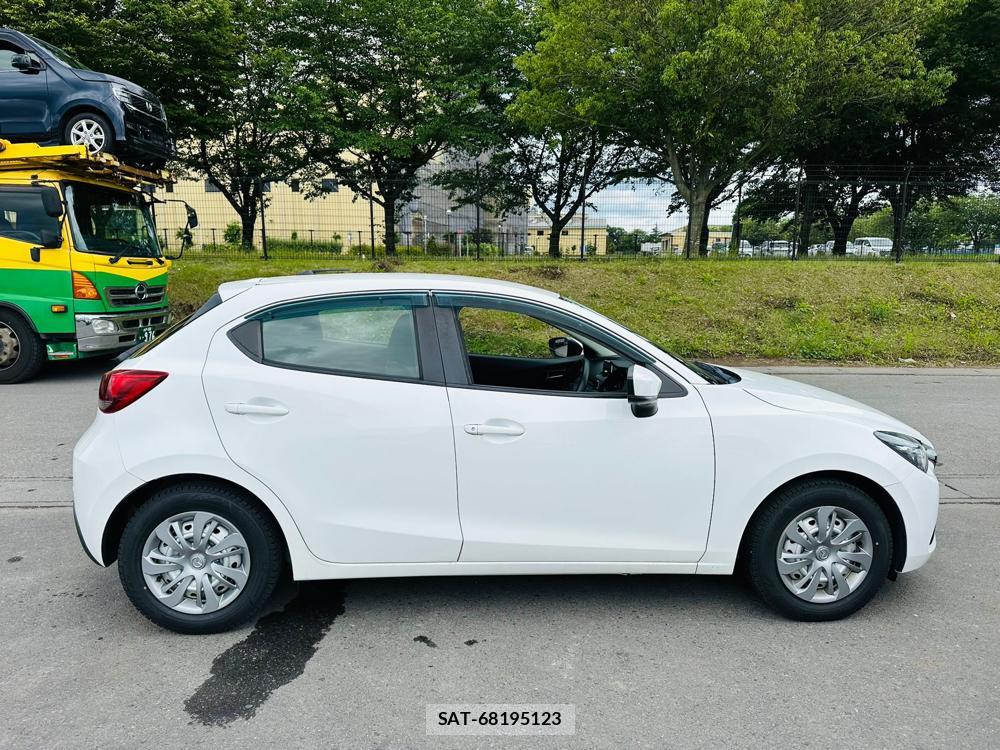 Mazda DEMIO 2019 7335632-5