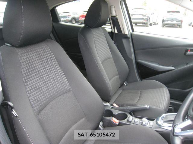 Mazda DEMIO 2017-03 7508545-17