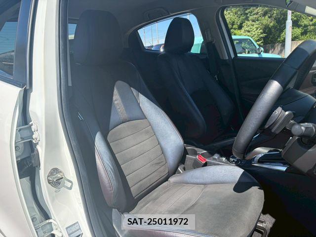 Mazda DEMIO 2017-04 7508546-27