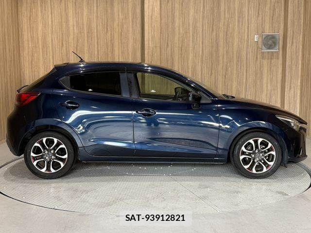 Mazda DEMIO 2015-03 7500311-18